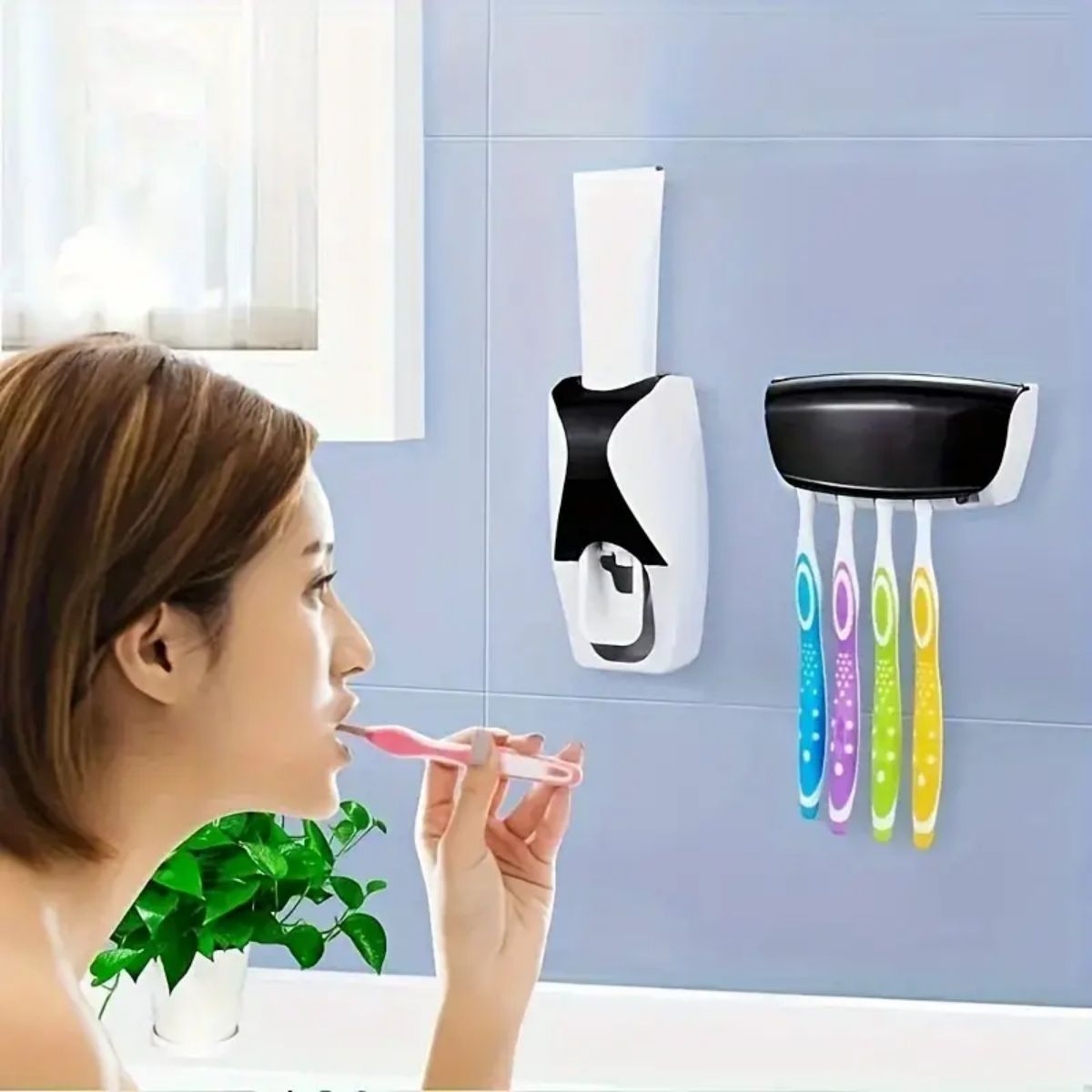 1 set di dispenser automatico  - Toothbrush Holder Set recensione e prezzo