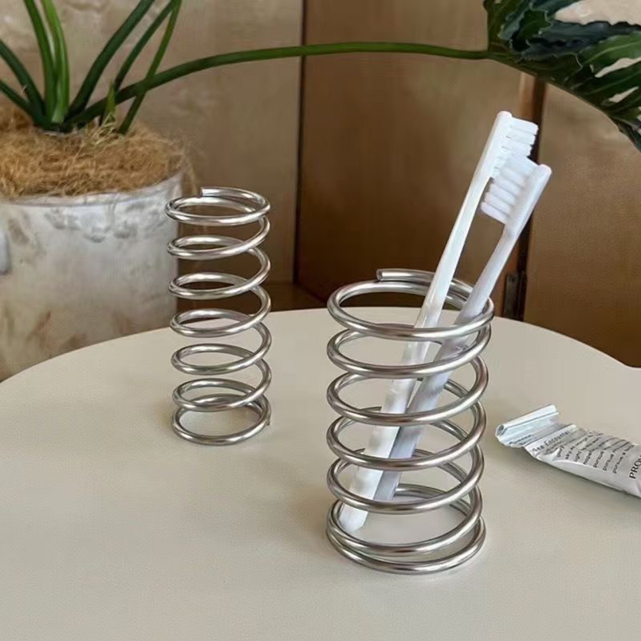 Portaspazzolino in acciaio ino - Tiny Home Bathroom Kit recensione e prezzo