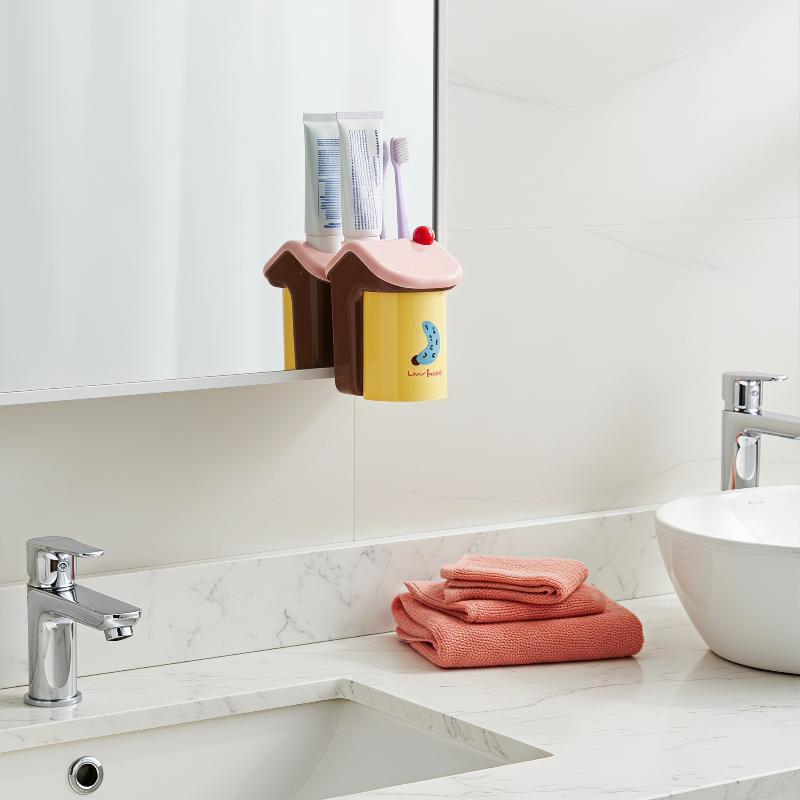 Portaspazzolino Magnetico a Fo - Toothbrush Holder Set recensione e prezzo